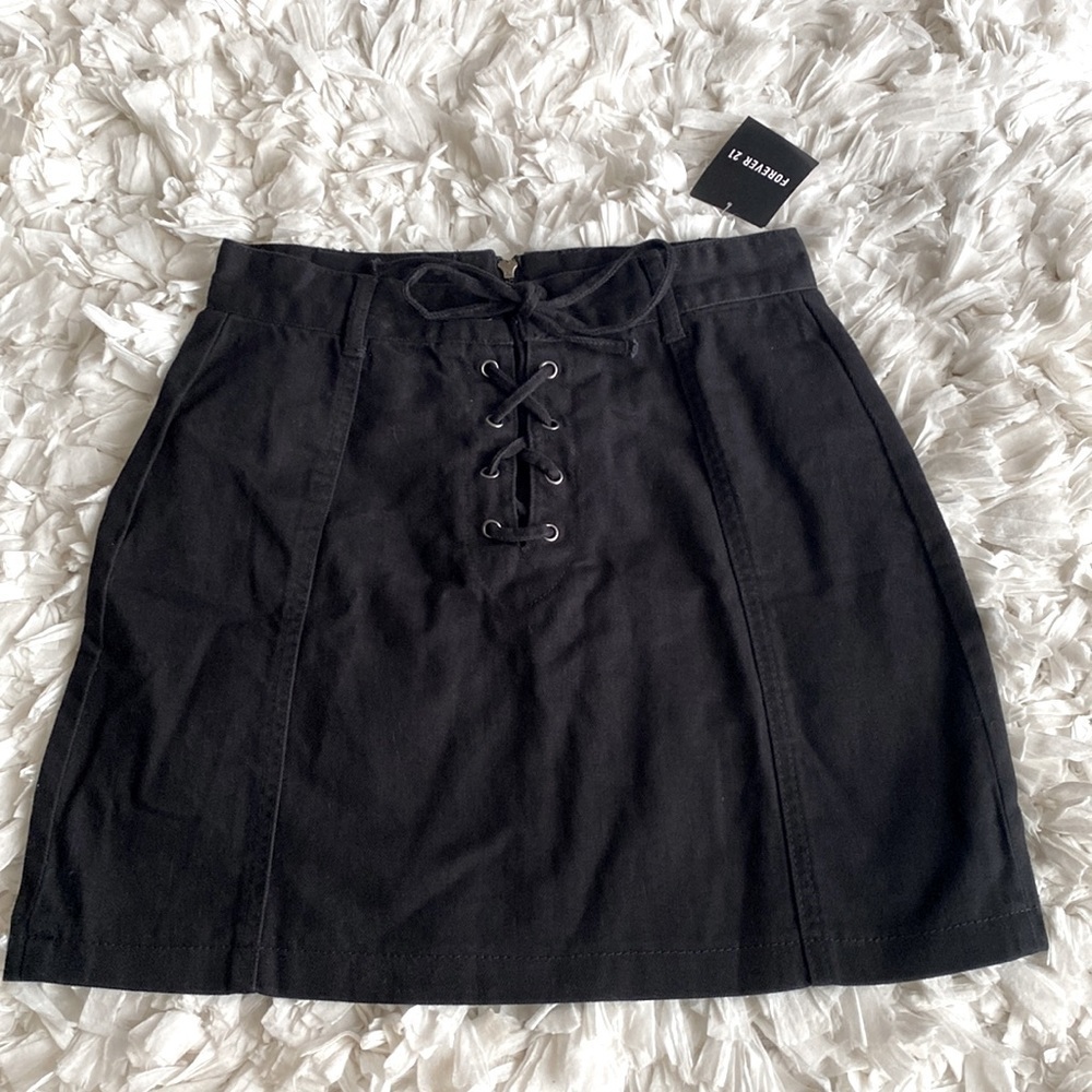 NWT Forever 21 black mini skirt